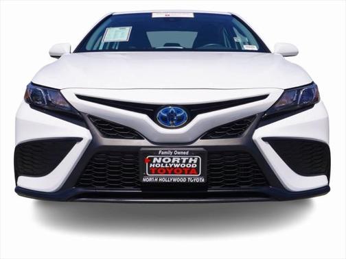 2023 Toyota Camry Hybrid SE