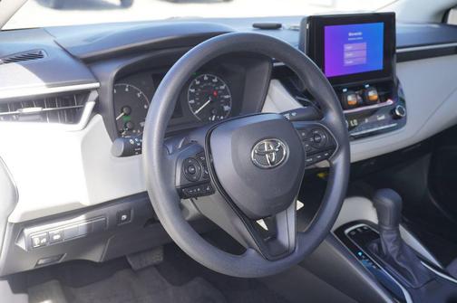 2025 Toyota Corolla Hybrid LE