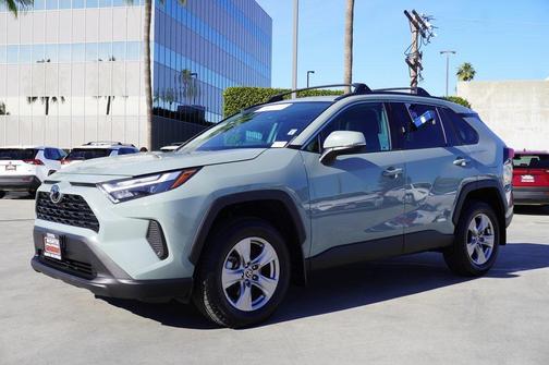 2022 Toyota RAV4 XLE