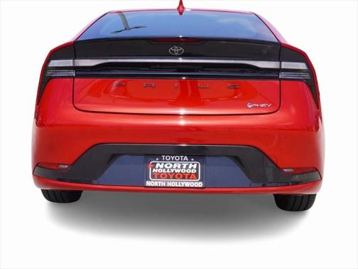 2025 Toyota Prius L