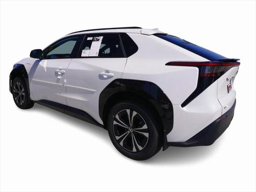 2025 Toyota bZ4X XLE