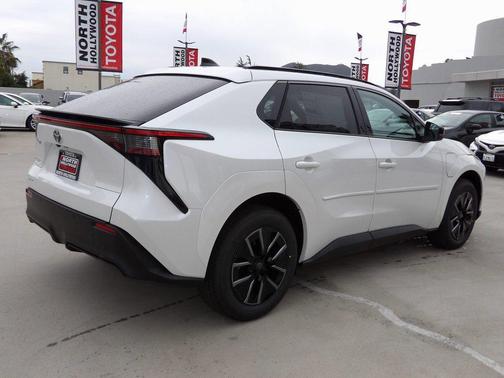 2026 Toyota bZ XLE Plus