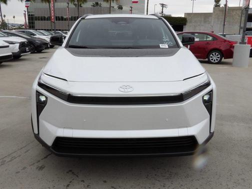 2026 Toyota bZ XLE Plus