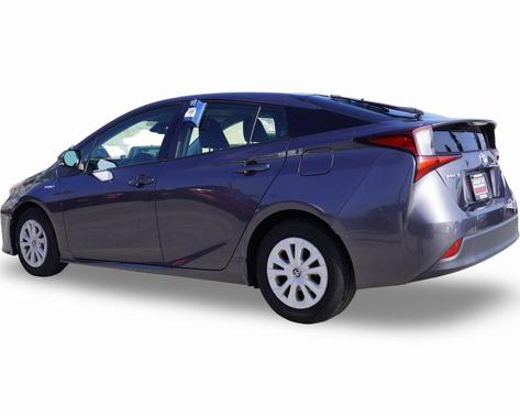 2022 Toyota Prius LE