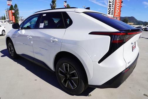 2026 Toyota bZ XLE Plus