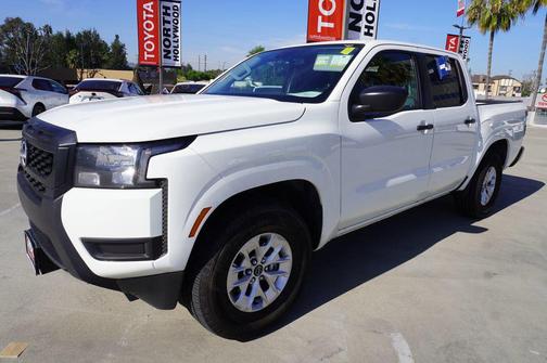 2025 Nissan Frontier S