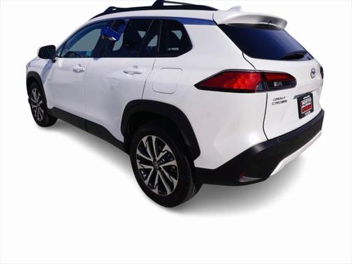 2024 Toyota Corolla Cross XLE