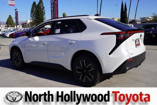 2026 Toyota bZ XLE Plus