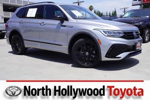 Pyrite Silver Metallic 2022 Volkswagen Tiguan 2.0T SE R-Line Black