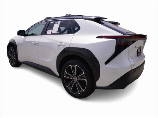 2025 Toyota bZ4X Limited