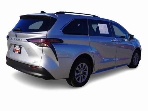 2023 Toyota Sienna XLE 7 Passenger