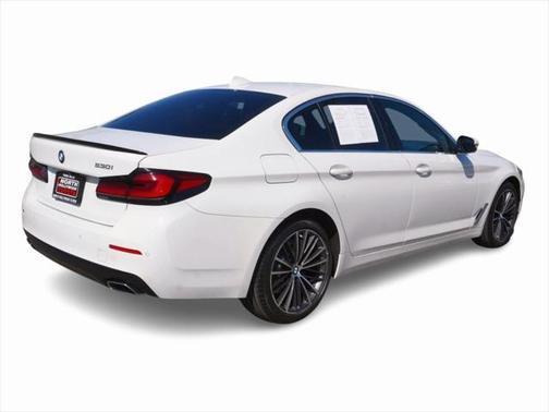 2021 BMW 530 i