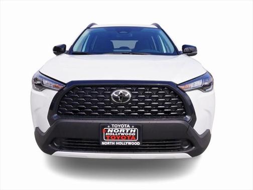 2025 Toyota Corolla Cross LE