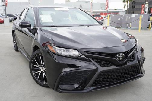 2024 Toyota Camry SE