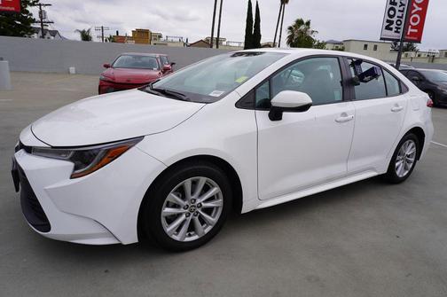 Ice Cap 2024 Toyota Corolla LE