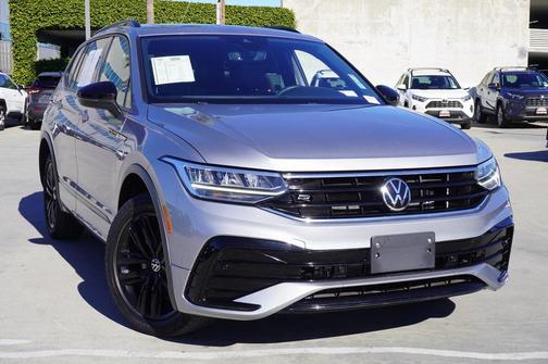 2022 Volkswagen Tiguan 2.0T SE R-Line Black