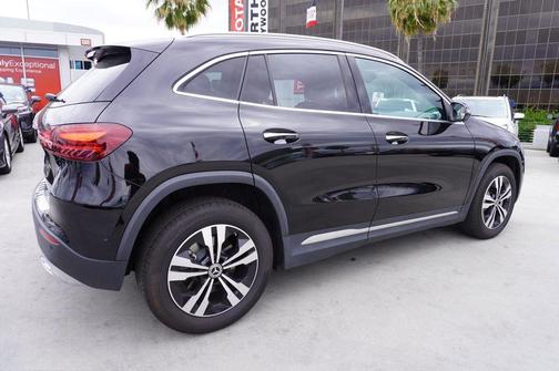 2025 Mercedes-Benz GLA 250 4MATIC