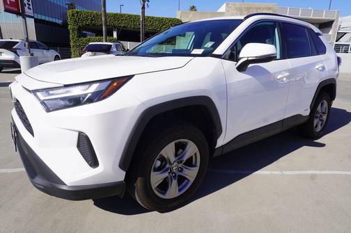 2025 Toyota RAV4 Hybrid LE