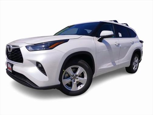 2025 Toyota Highlander LE I4