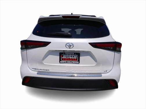 2025 Toyota Highlander LE I4