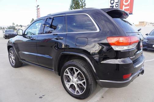 2018 Jeep Grand Cherokee Sterling Edition