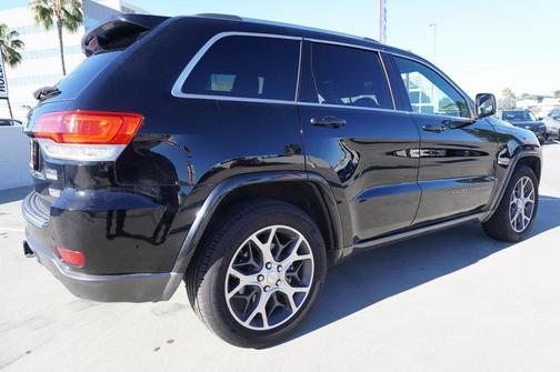 2018 Jeep Grand Cherokee Sterling Edition
