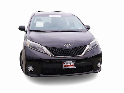 2017 Toyota Sienna SE