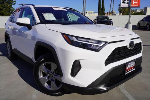 2024 Toyota RAV4 XLE