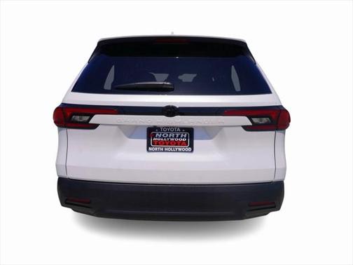 2025 Toyota Highlander LE