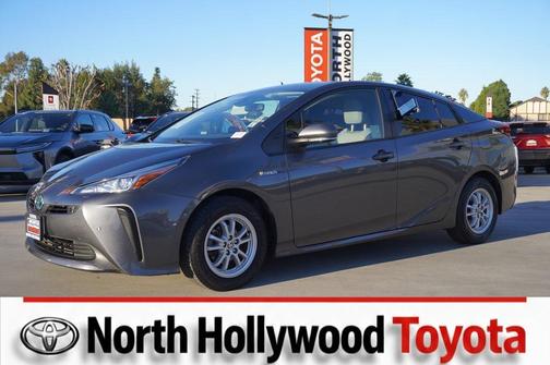 2022 Toyota Prius LE