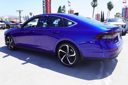 Still Night Pearl 2025 Honda Accord Hybrid Sport