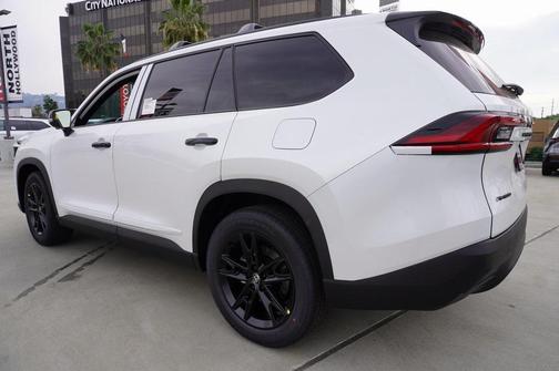 2026 Toyota Highlander Hybrid Base