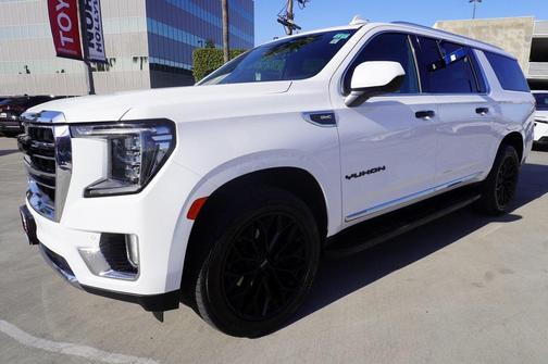 2022 GMC Yukon XL SLT