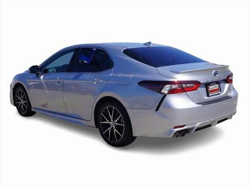 2024 Toyota Camry Hybrid SE