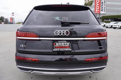 2023 Audi Q7 45 Premium