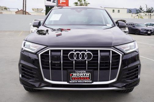 2023 Audi Q7 45 Premium