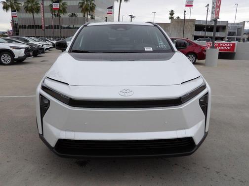 2026 Toyota bZ XLE Plus