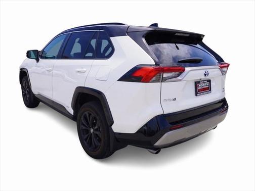 2022 Toyota RAV4 Hybrid SE