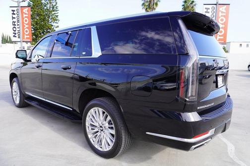 2025 Cadillac Escalade ESV Premium Luxury