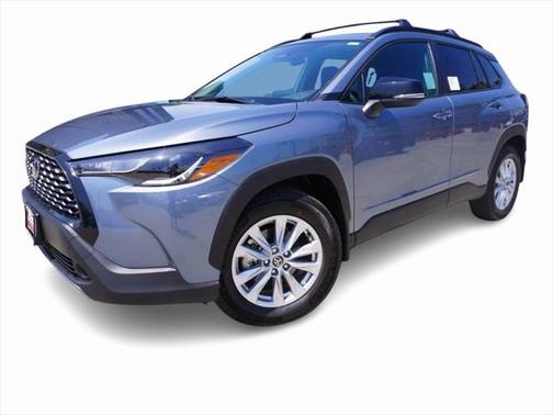 2025 Toyota Corolla Cross LE