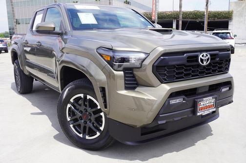 Bronze Oxide 2024 Toyota Tacoma TRD Sport