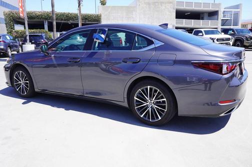 Cloudburst Gray 2024 Lexus ES 350 Base