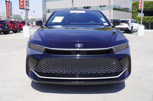 Heavy Metal/Black 2023 Toyota Crown Platinum