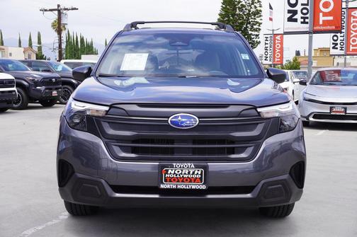 Magnetite Gray Metallic 2025 Subaru Forester Base