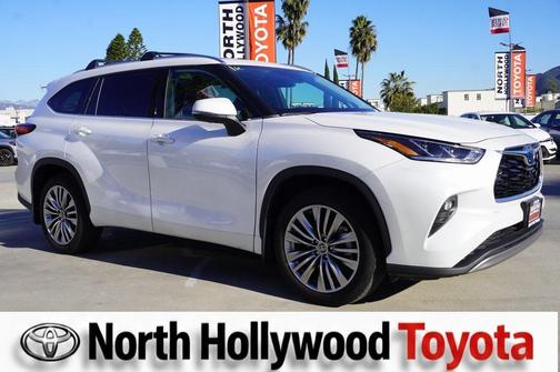 2023 Toyota Highlander Hybrid Platinum