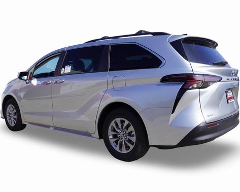 2025 Toyota Sienna XLE