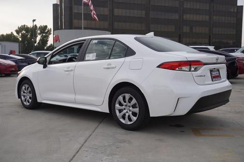 2026 Toyota Corolla Hybrid LE