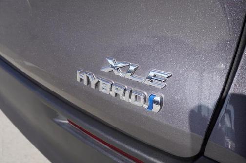2023 Toyota Sienna XLE 7 Passenger