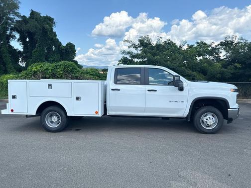 2025 Chevrolet Silverado 3500 WT