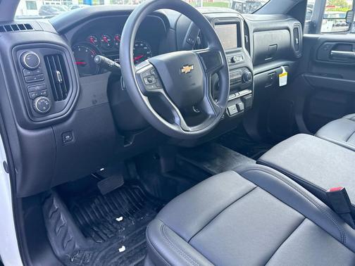 2025 Chevrolet Silverado 3500 WT